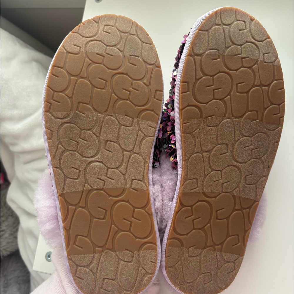 UGG Kids Scuffette II Stellar Slippers - Picture 6 of 7